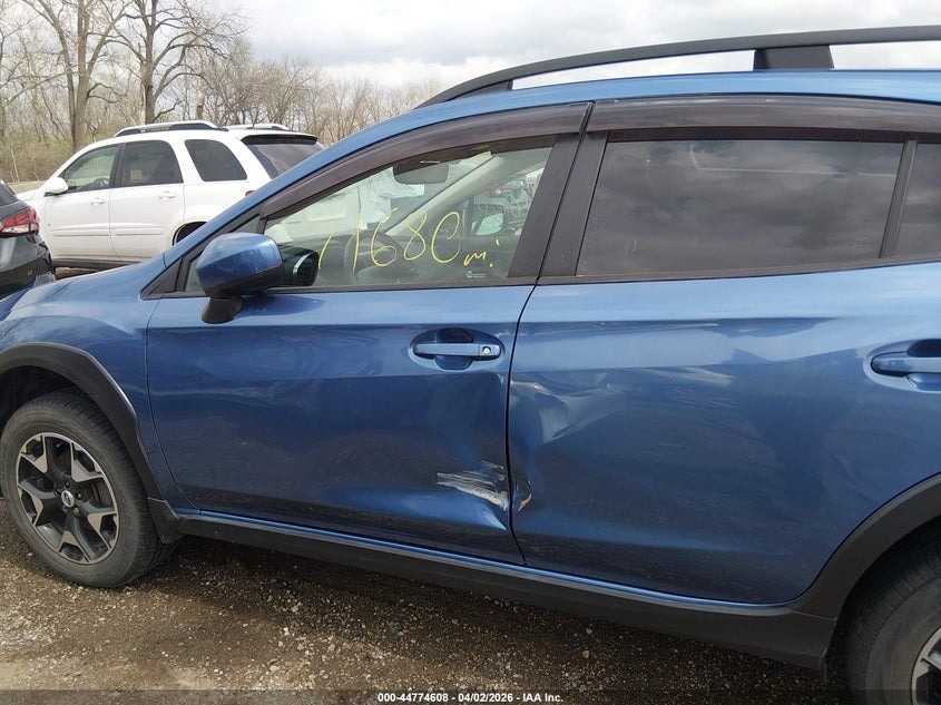 Blue Subaru Crosstrek 136349